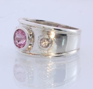 Pink Spinel White Zircon Handmade Sterling Silver Unisex Solitaire Ring #1505 Size 8.25