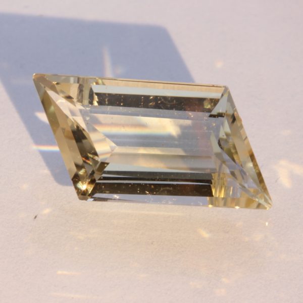 Straw Yellow Oregon Shiller Sunstone Faceted Parallelogram Gemstone 3.41 carat