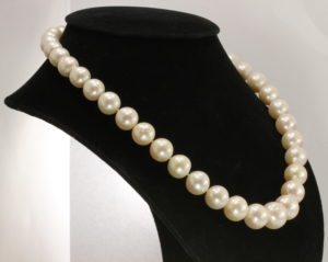 Akoya Saltwater White Round Pearl Graduated 20 Inch Necklace Silk Silver Hook