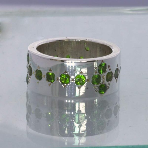 Ring Chrome Green Diopside Sterling Silver size 7.5 Wide Band Unisex Design 174