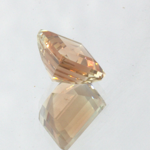 Oregon Sunstone Light Orange Peach Square Parallelogram VS No Shiller 2.62 carat