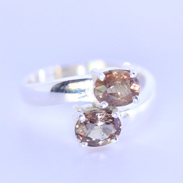 Natural Color Change Garnet Oval Gems Handcrafted 925 Ring size 8 Design 596